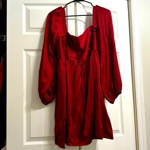 Long sleeve short dress